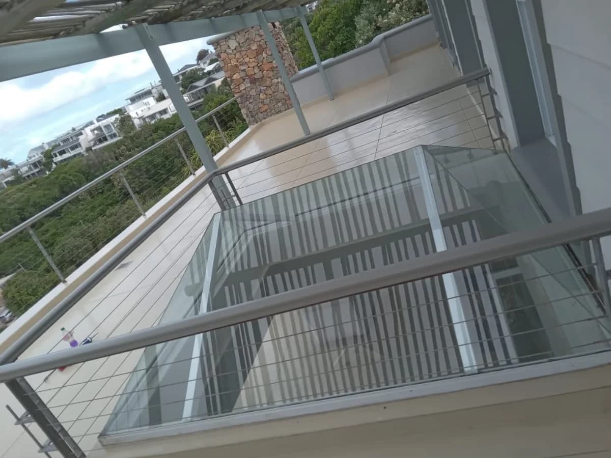 Steel Balustrade Profile - Robust steel balustrade design