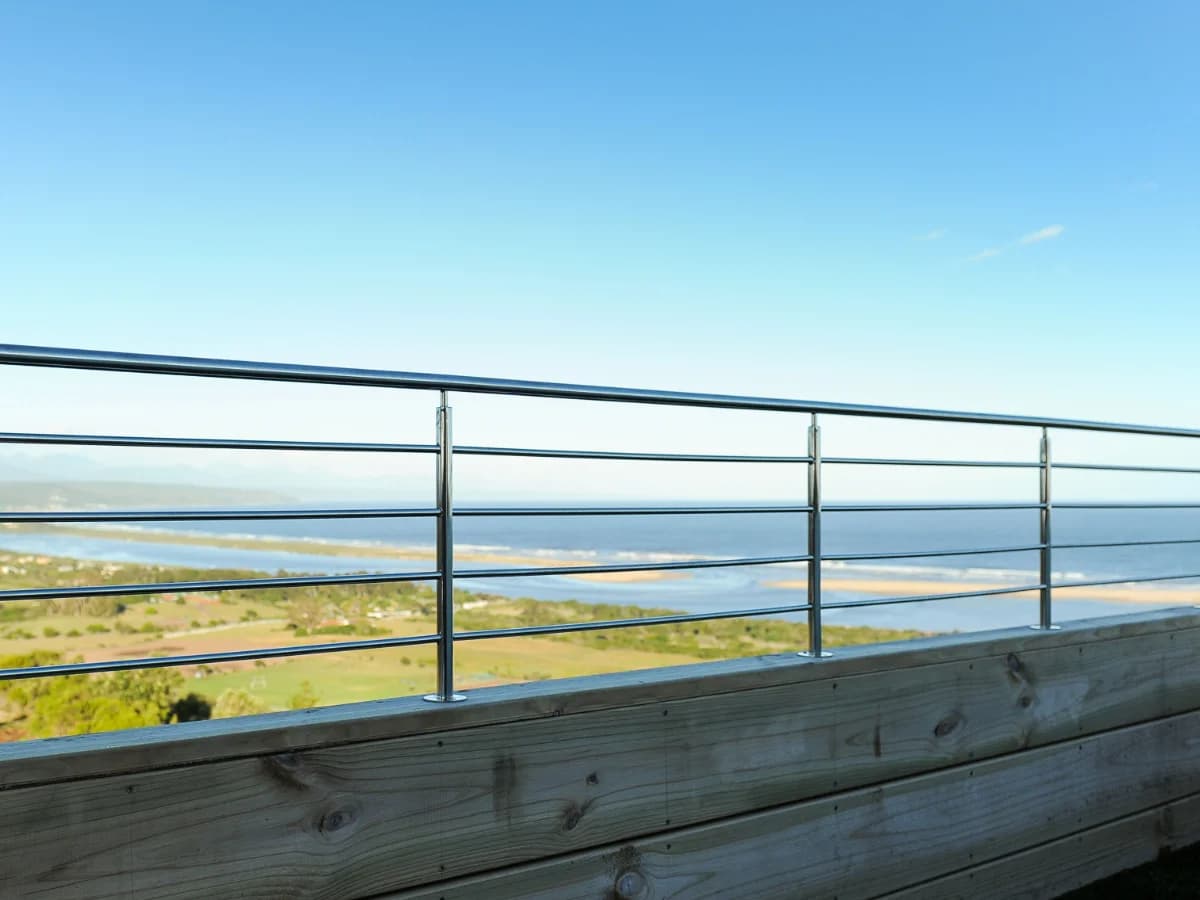 Industrial Steel Balustrade - Contemporary steel enhance safety