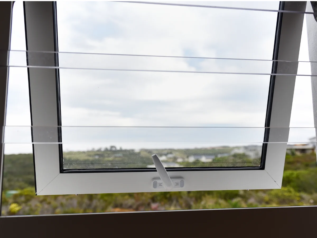 Modern Bar Security - Effective security with clear aesthetic