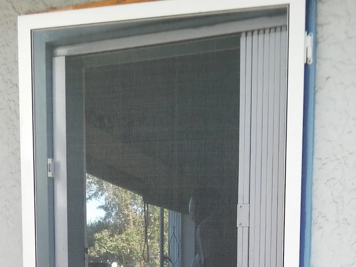 Window Insect Mesh - Discreet window insect protection