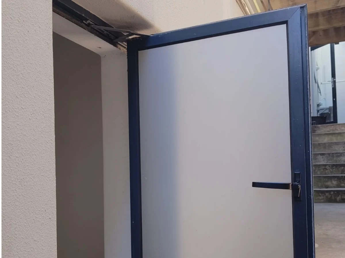 Bathroom Privacy Window - Secure privacy for wet areas