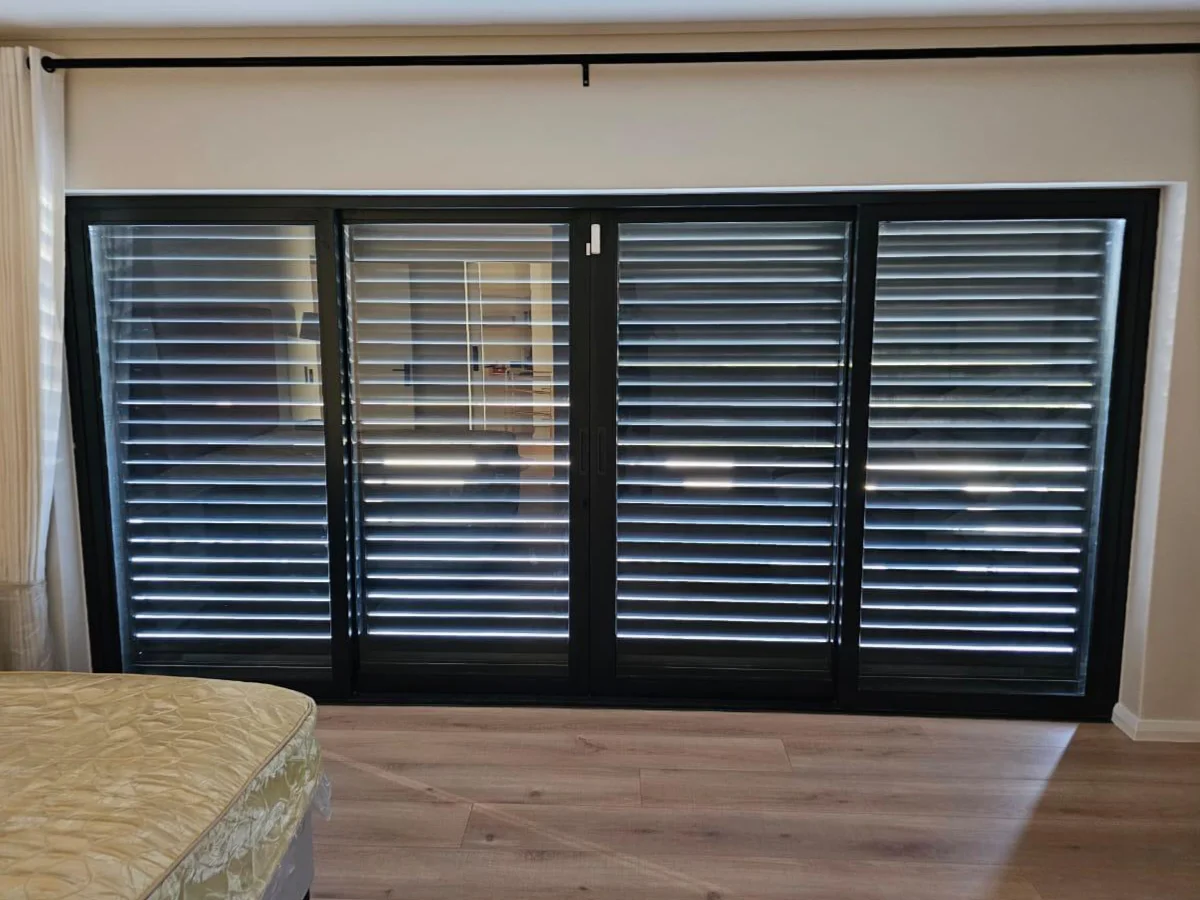 Lockable Shutters - Stylish lockable aluminium shutters
