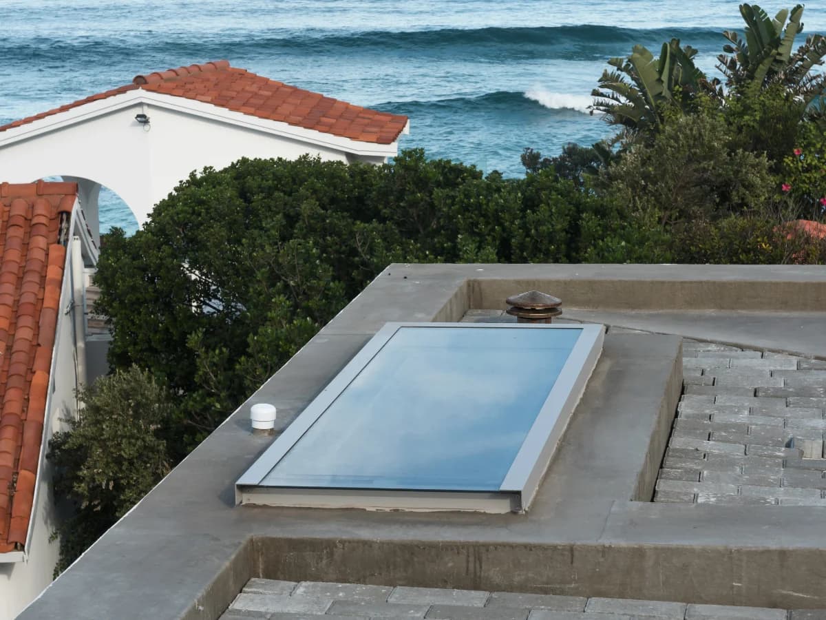 Fixed Roof Skylight - Permanent natural light fixture