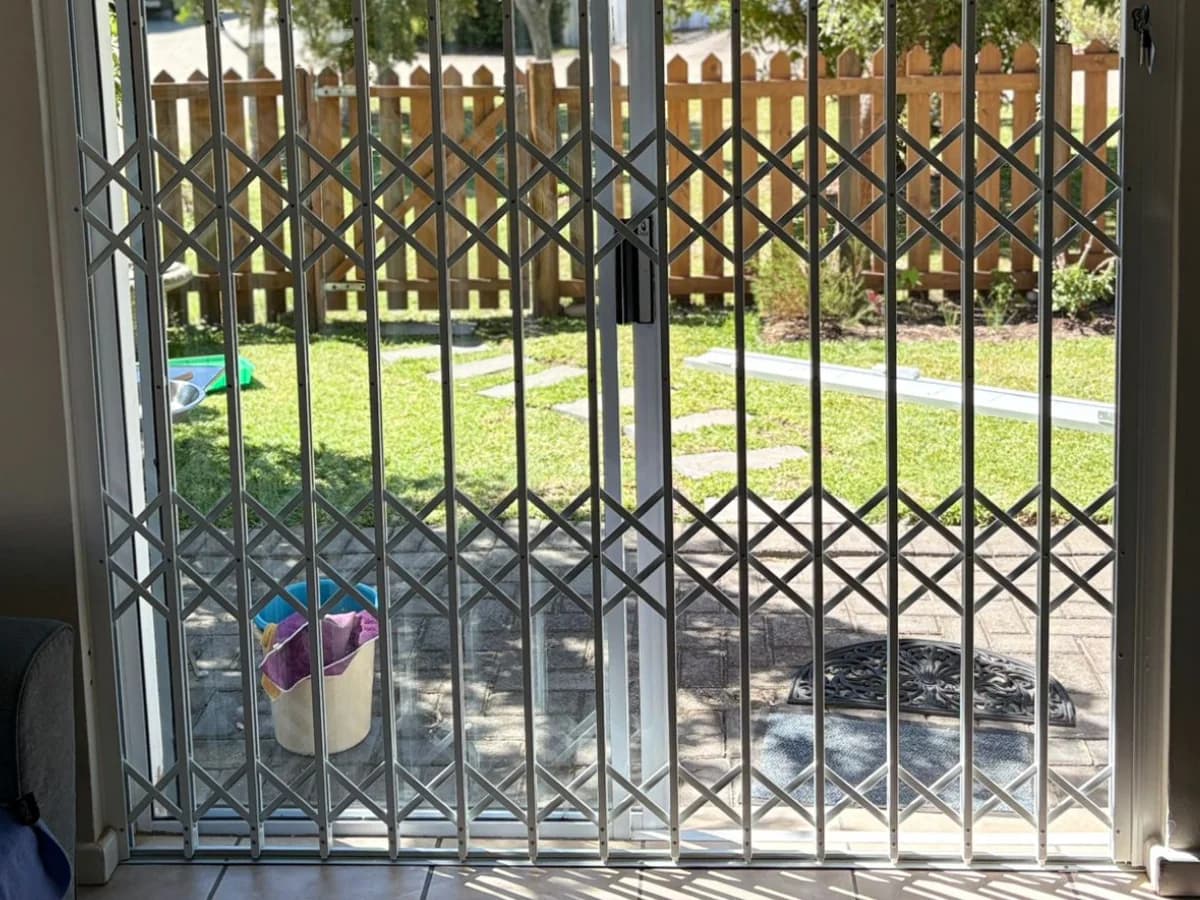 Sliding Trellis Gate - Smooth sliding trellis security