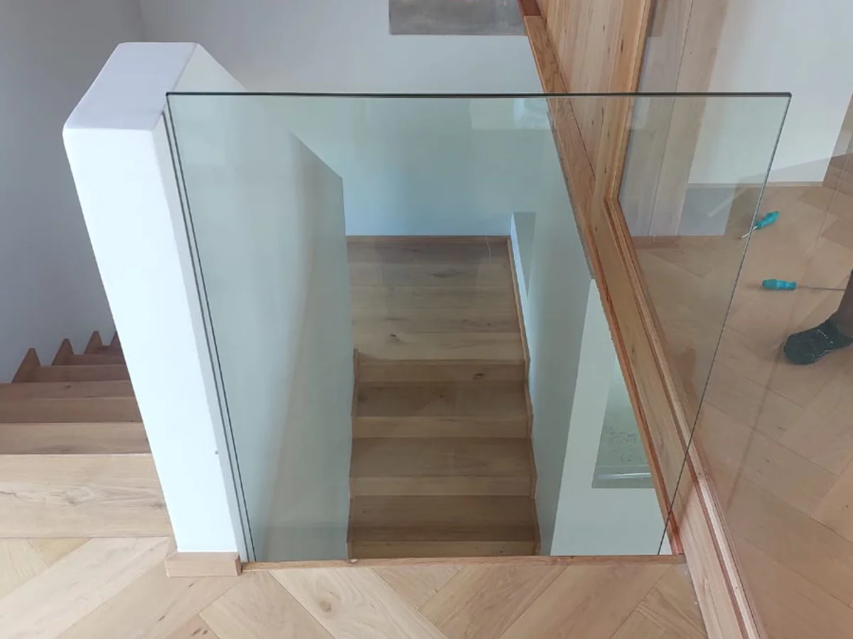 Balustrades - Herringbone Stairwell Glass
