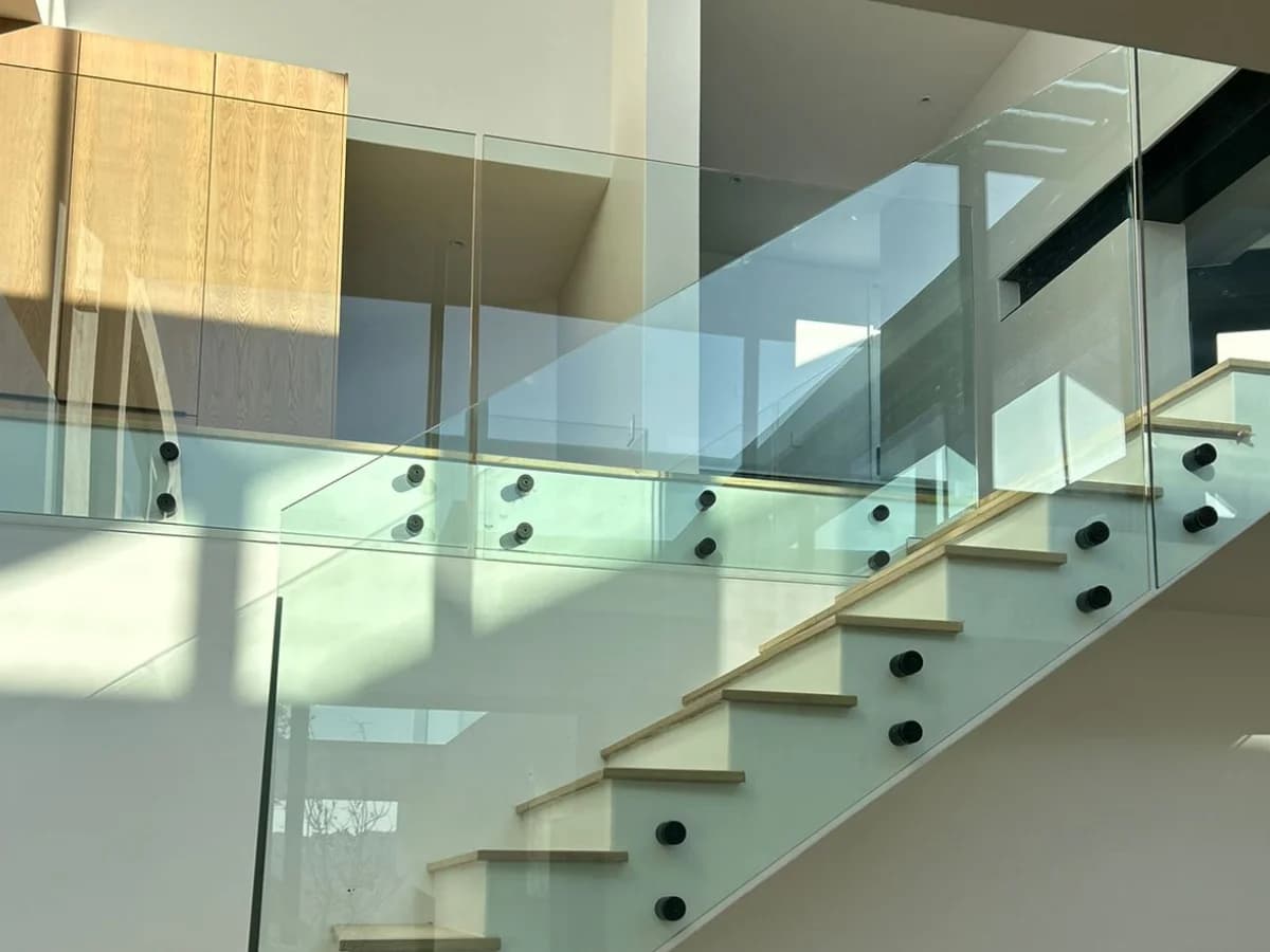 Balustrades - Floating Staircase Glass