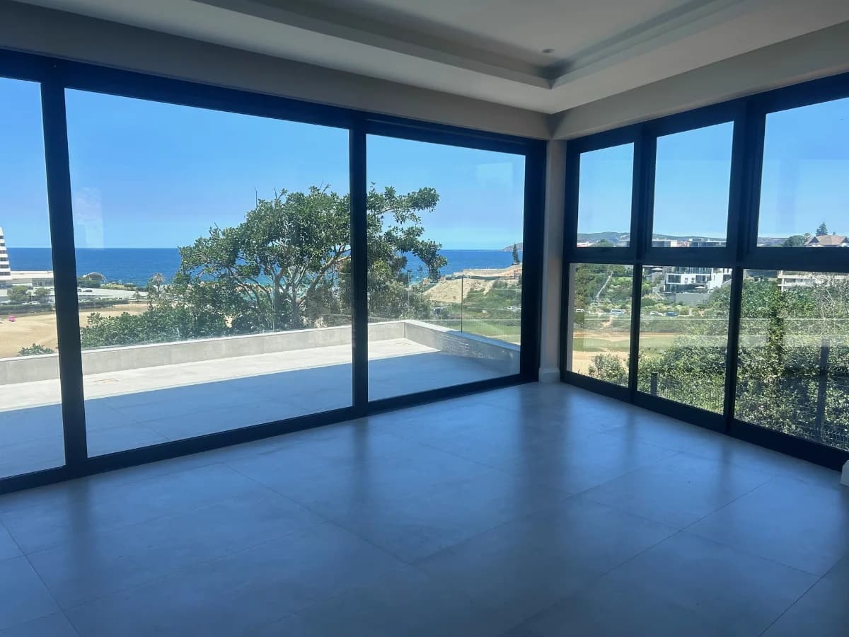 Sliding Doors - Corner Ocean View