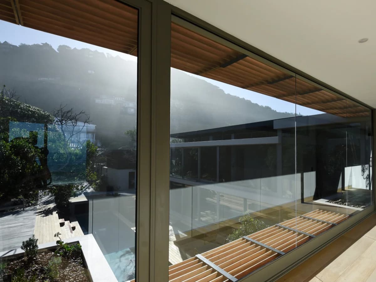 Windows - Bronze Mountain View