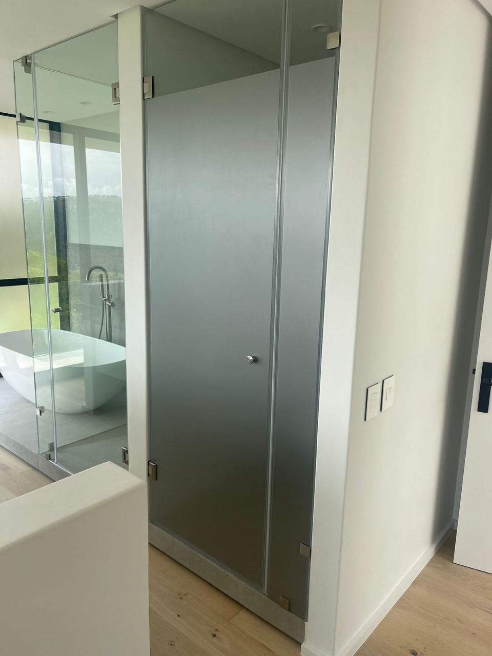 bathroom56